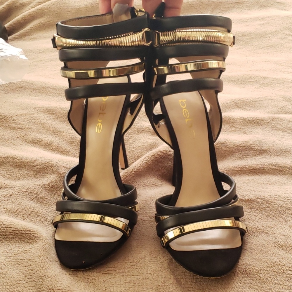 Black and gold strappy heel